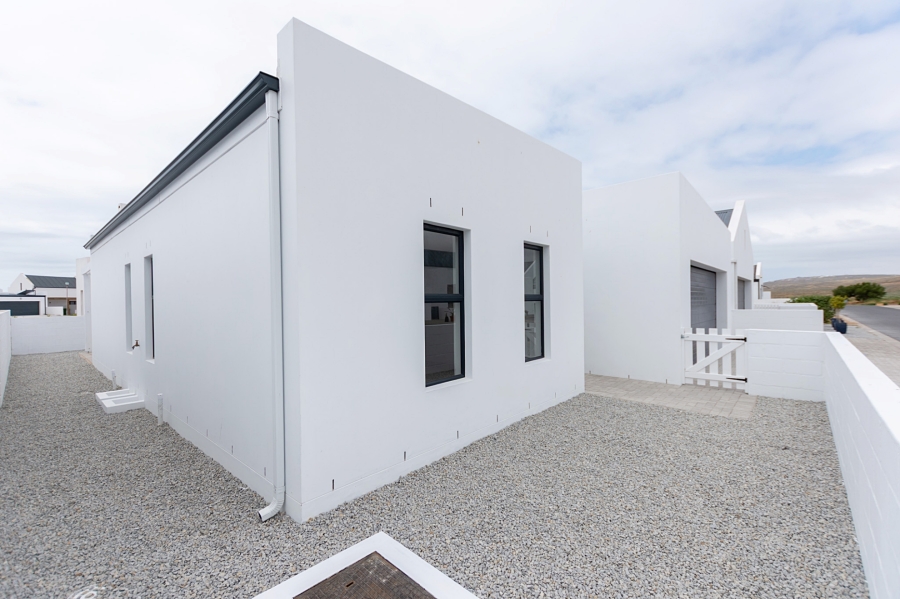 2 Bedroom Property for Sale in Brittania Beach Estate Western Cape
